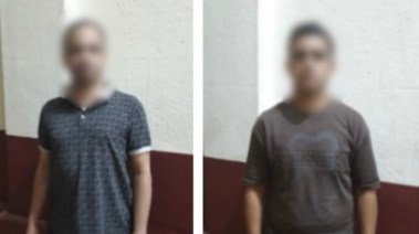 المتهمان بعد ضبطهما 