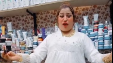 قمر الوكالة