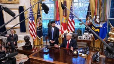 الرئيس الأمريكي دونالد ترامب مع عمدة نيويورك زهران ممداني