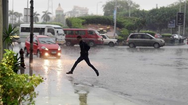 كيفية التصرف بأمان أثناء سقوط الأمطار، نصائح وإرشادات عامة