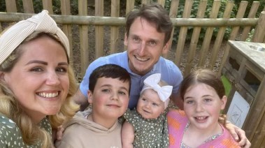 أسرة الطفلة آفا