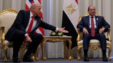 لقاء الرئيس السيسي مع ترامب في قمة شرم الشيخ الشهر الماضي 