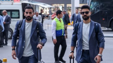 بعثة بيراميدز تغادر مطار القاهرة 