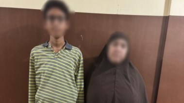 الأم وابنها