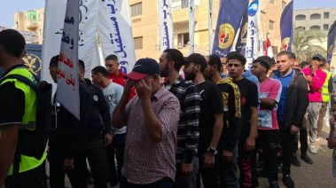 ناخبون أمام إحدى لجان بني سويف