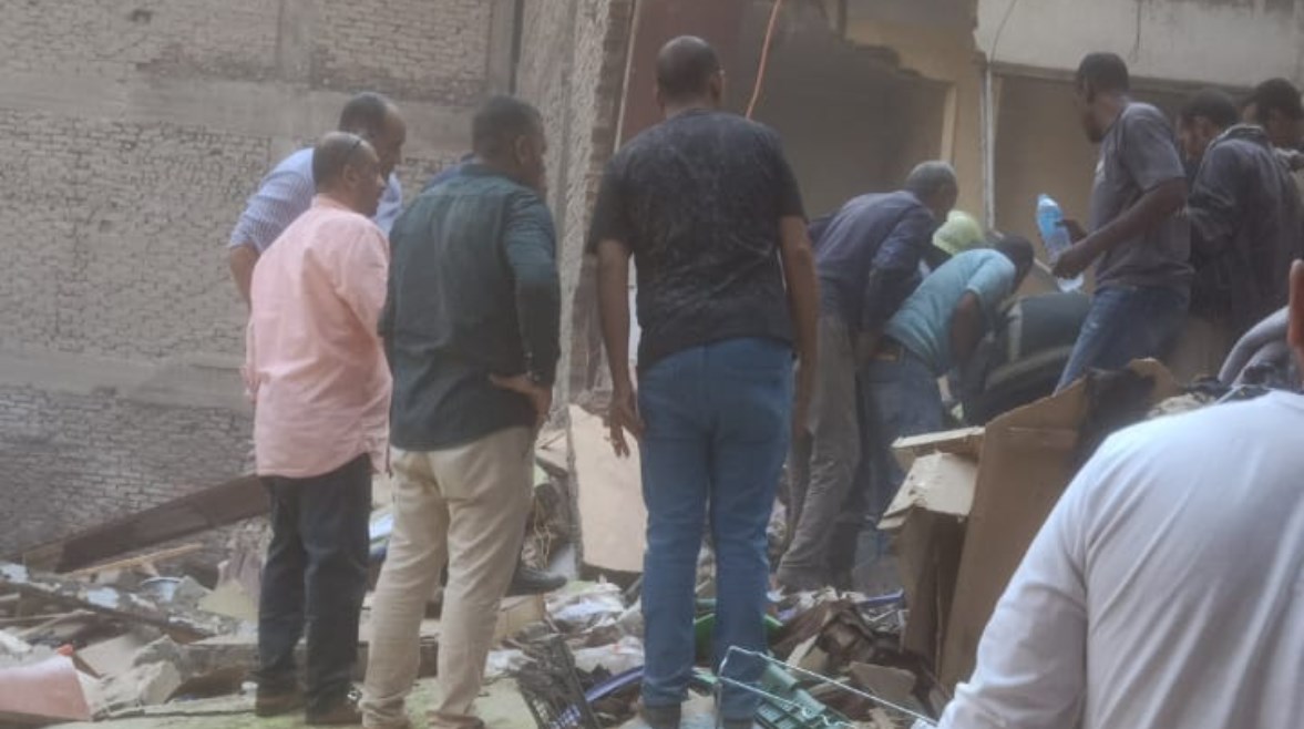 العقار المنهار في منطقة الخليفة