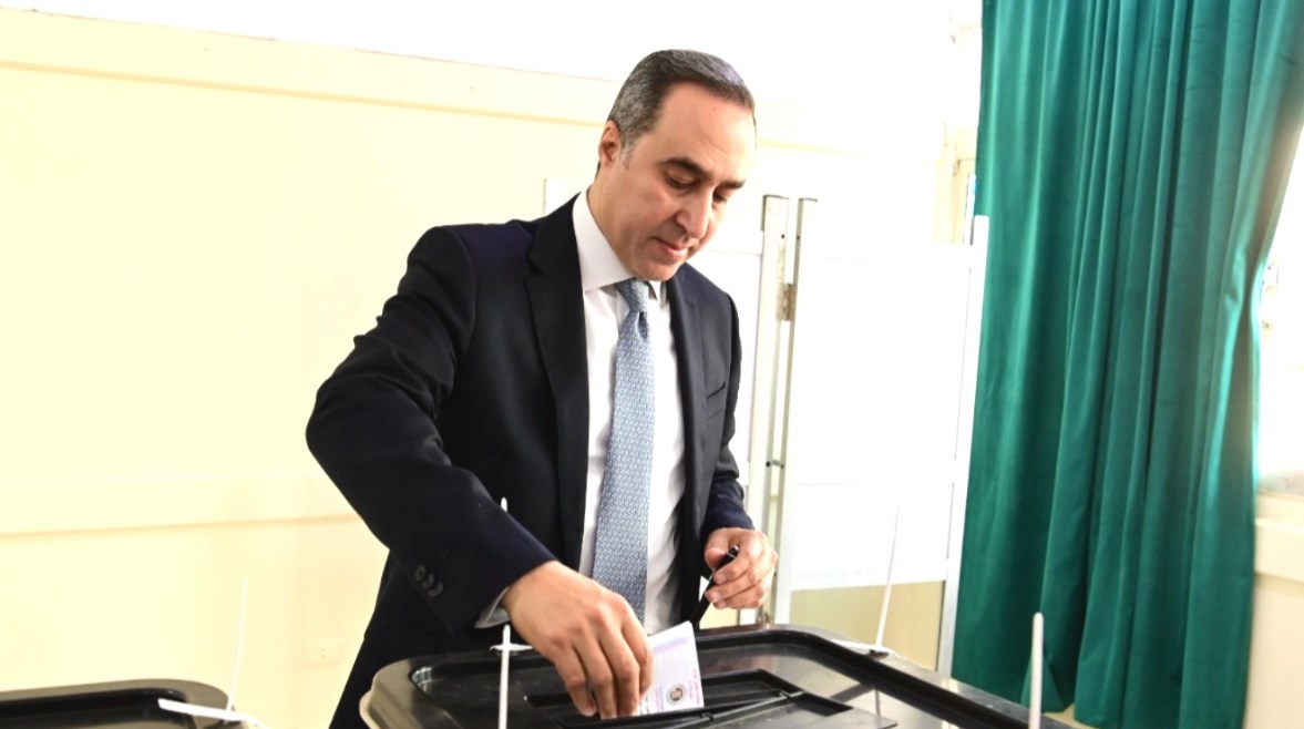  الأمين العام لمجلس النواب