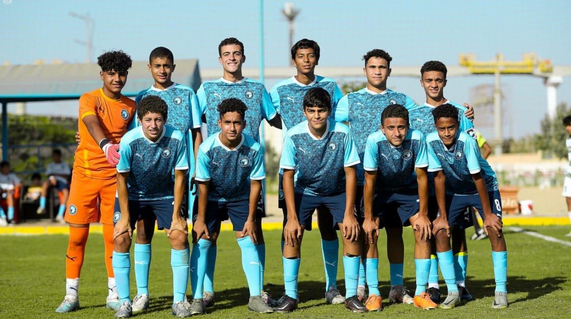 بيراميدز مواليد 2009