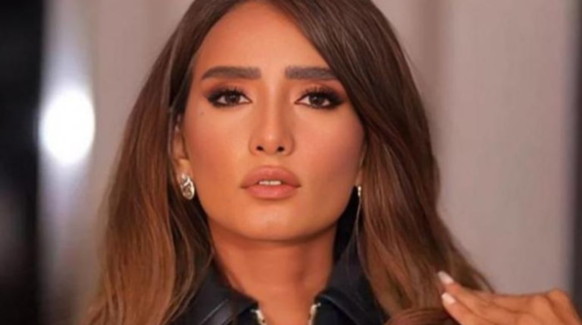 الفنانة زينة