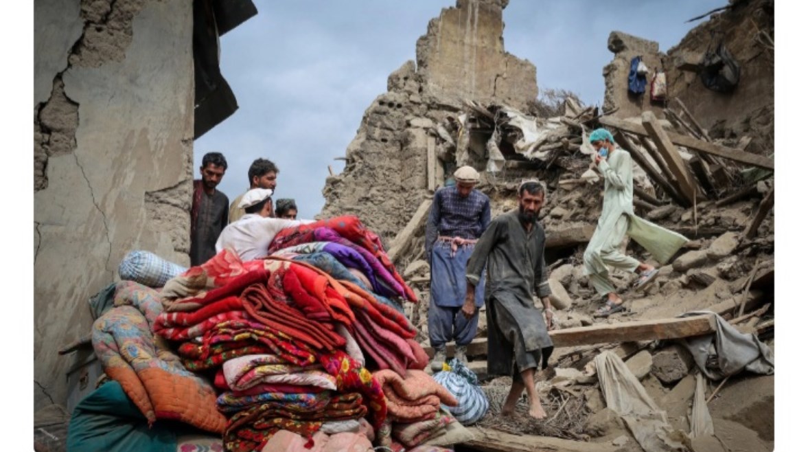 زلزال يضرب أفغانستان 
