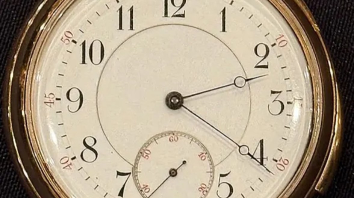 ساعة جيب لأحد ركاب سفينة تيتانيك 