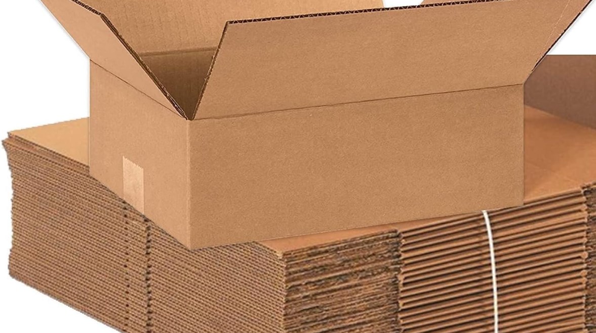 مجموعة من الكراتين