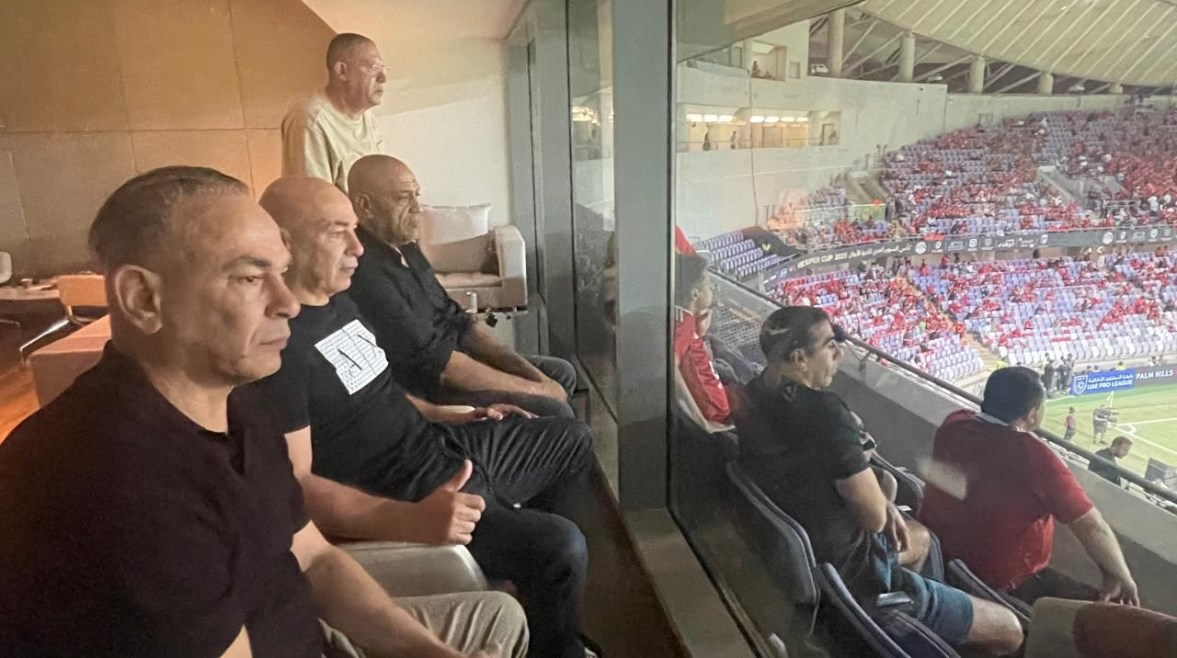 حسام حسن وإبراهيم حسن يحضرا مواجهة الأهلي وسيراميكا لمتابعة لاعبي المنتخب