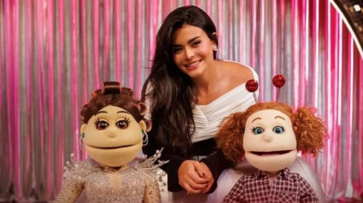 أبلة فاهيتا تمازح أسماء جلال: "ماشية على خُطى بيومي فؤاد" في ليلة فانطاستيك