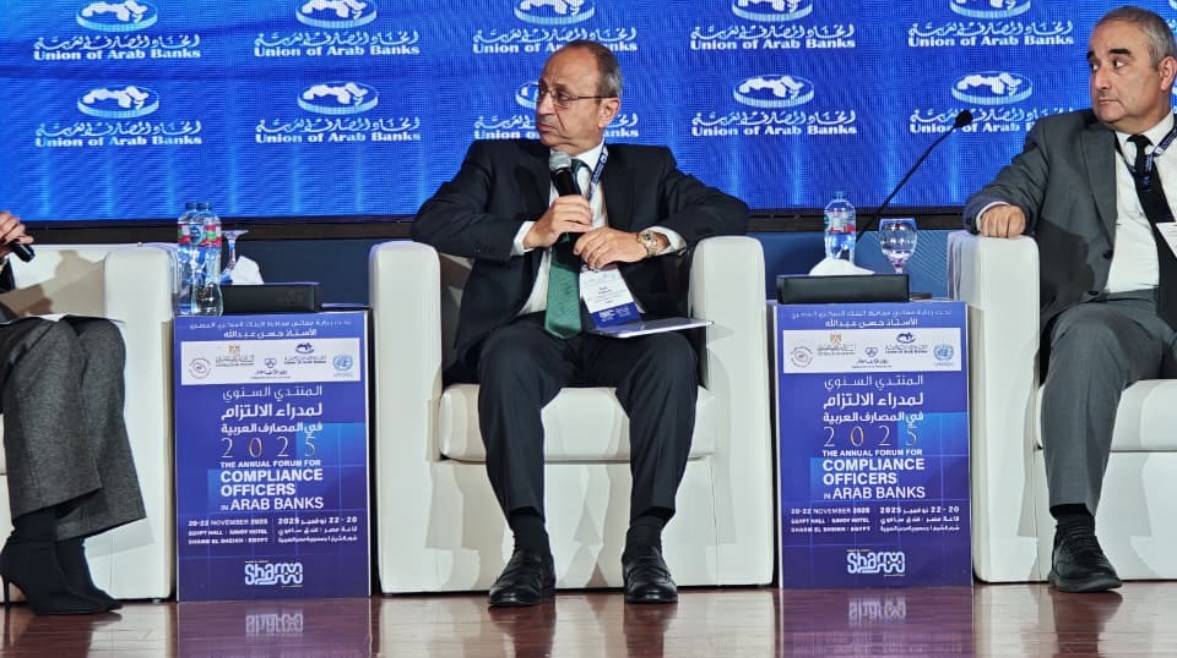 إيهاب المصري رئيس الالتزام المصرفي والحوكمة المؤسسية التنفيذي بالبنك الأهلي المصري