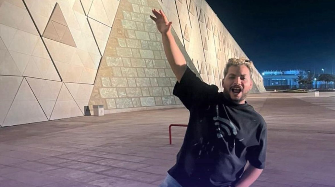 الفنان المصري سيف شعراوي