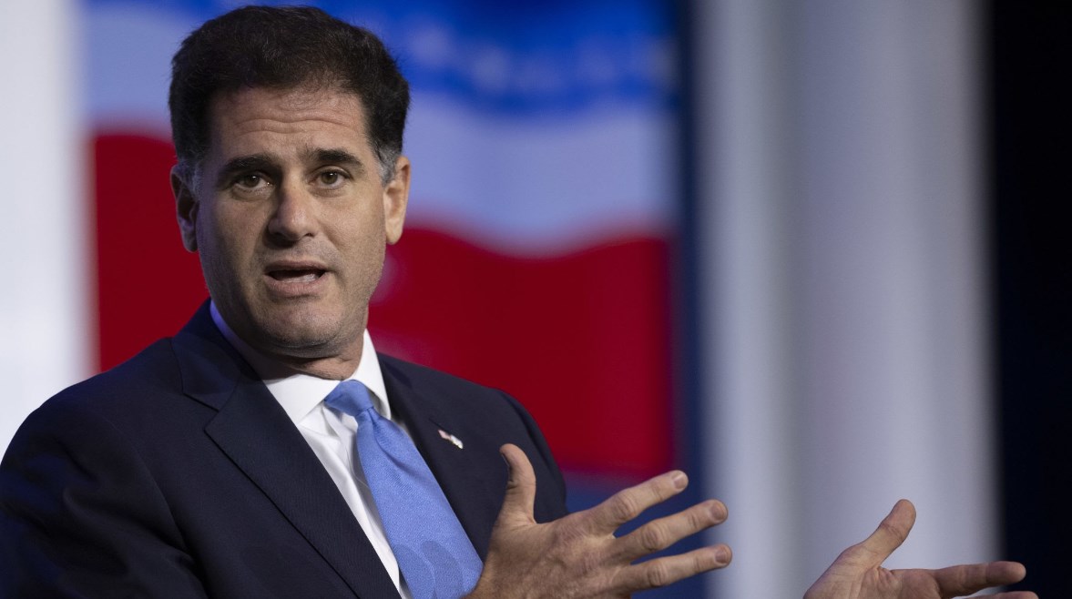 وزير الشؤون الاستراتيجية الإسرائيلي رون ديرمر