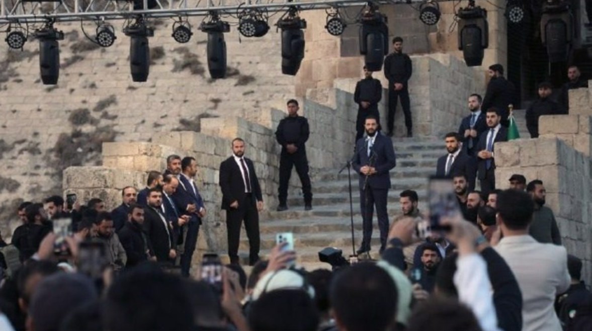 الرئيس السوري أحمد الشرع