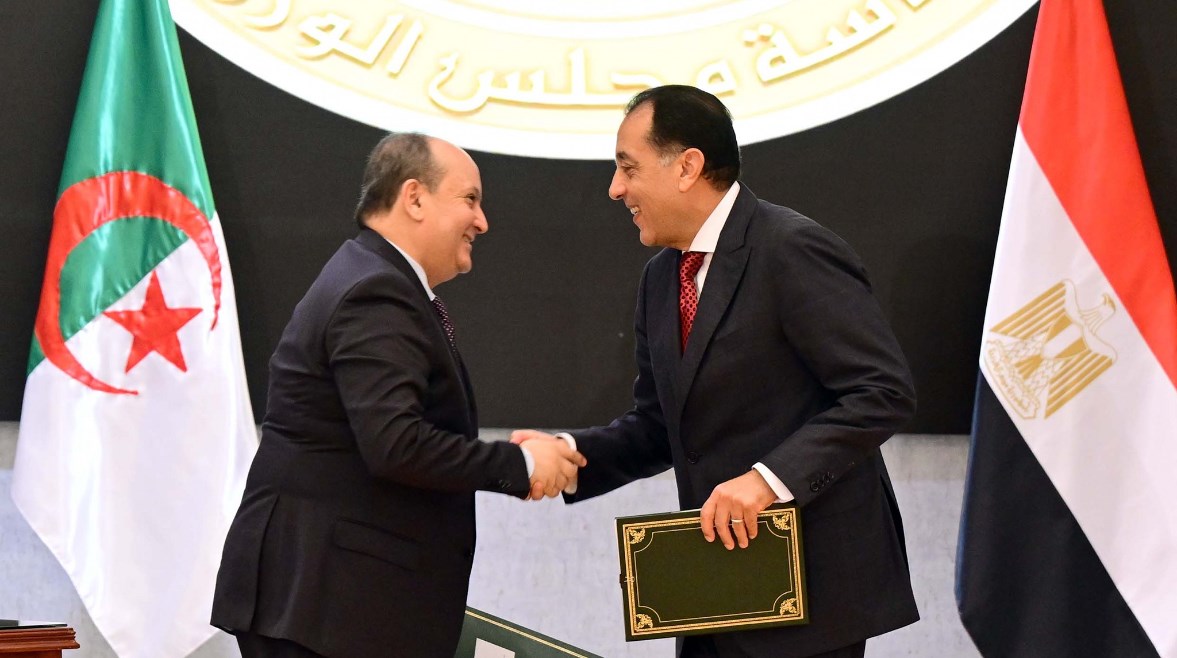 رئيس الوزراء، مصطفى مدبولي والوزير الأول بالجزائر سيفي غري