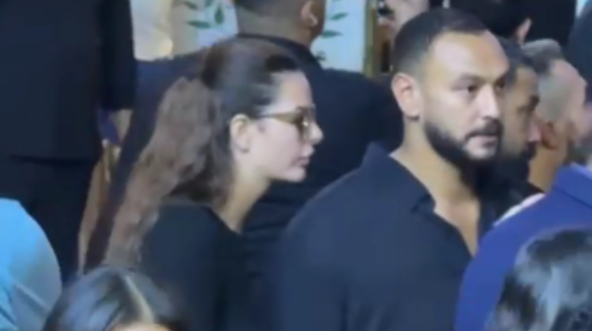 هنادي مهنا وأحمد خالد صالح في عزاء والد محمد رمضان