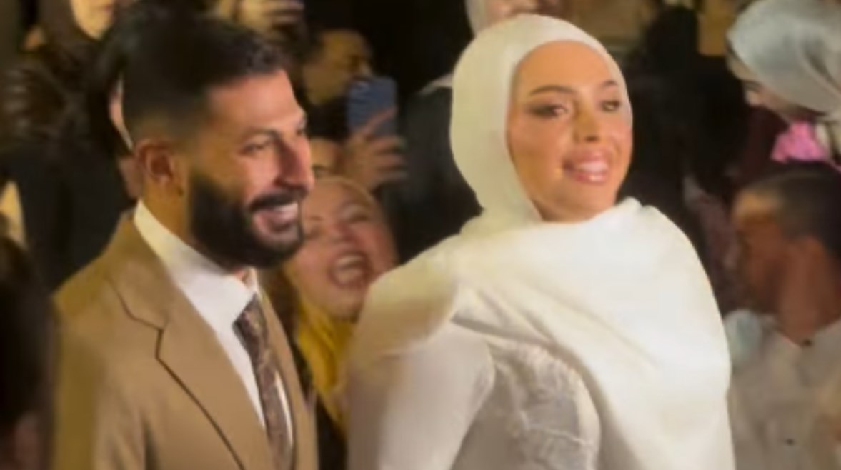 ابنة محمد هنيدي وزوجها