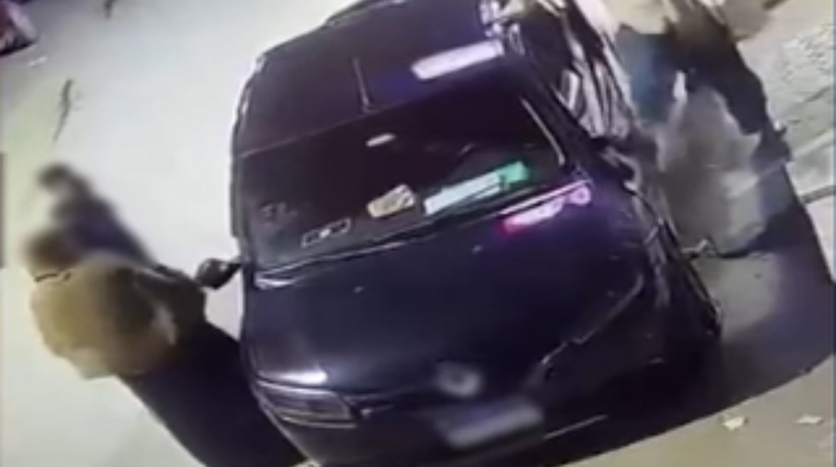 جانب من الفيديو 