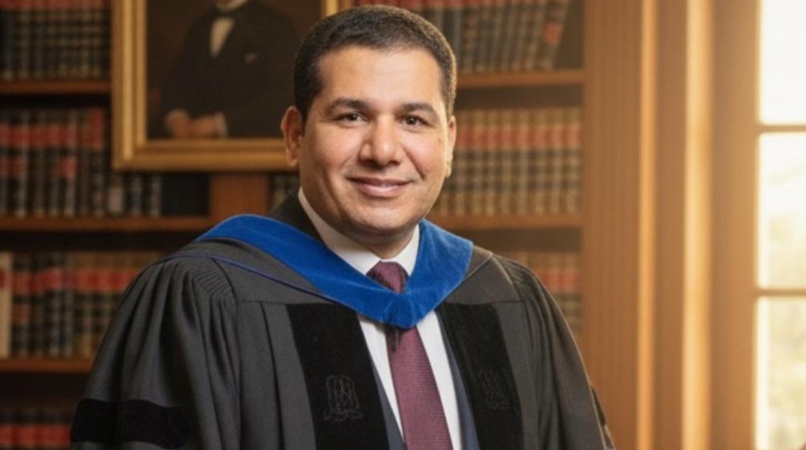  الدكتور حسين المقداد