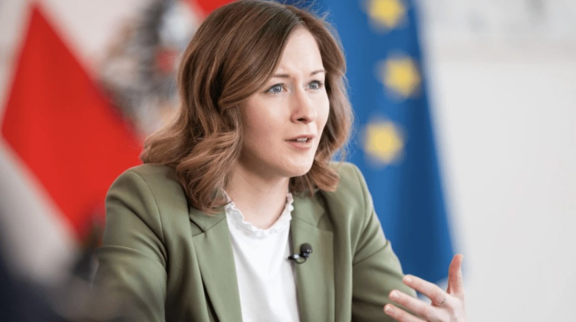  وزيرة الاندماج النمساوية كلاوديا بلاكولم