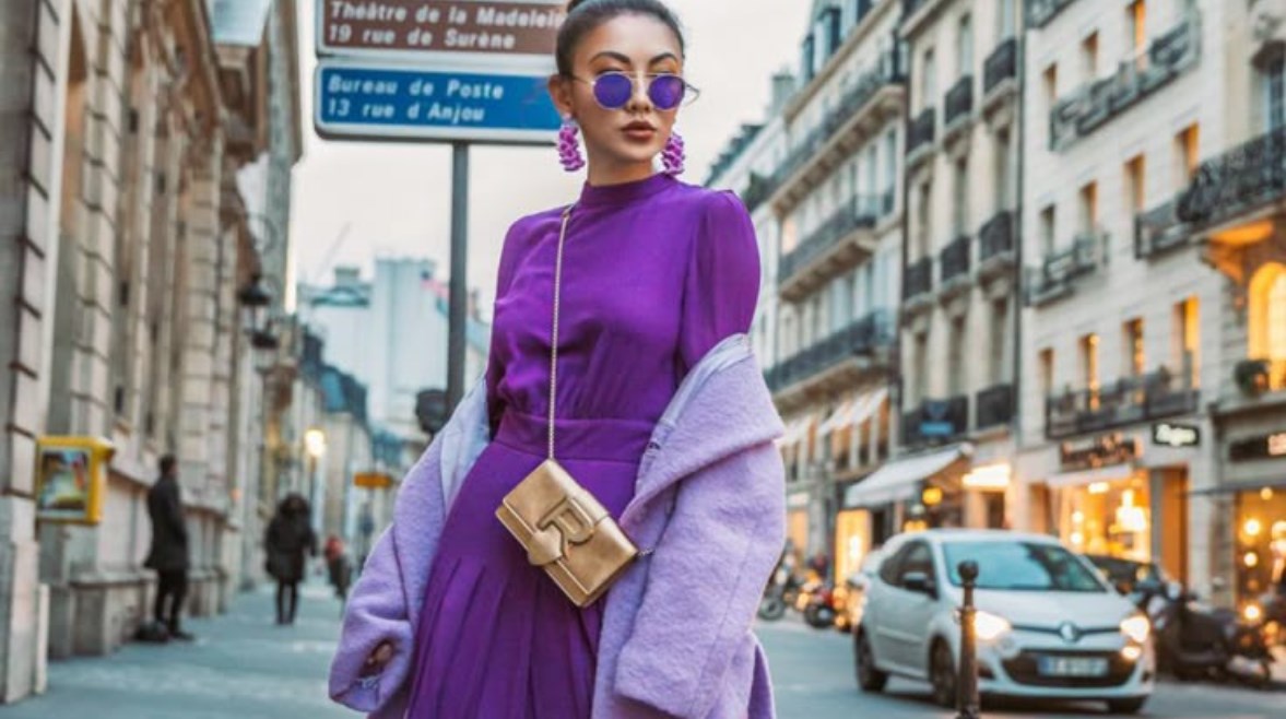 اللون الأرجواني أو الموف لشتاء 2025