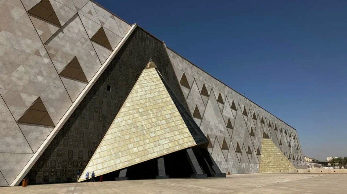 هل يوم الأحد إجازة رسمية في مصر للمدارس؟