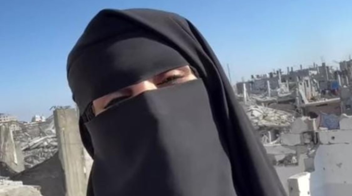 الفتاة مريم صلاح من غزة 