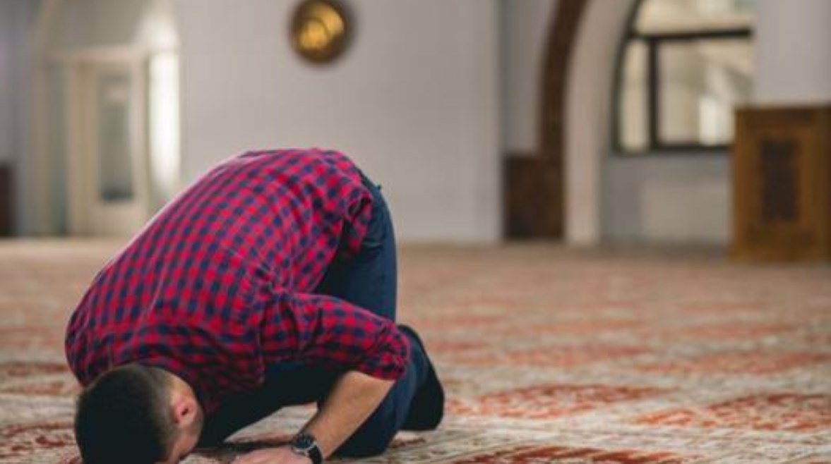  مواقيت الصلاة غدًا الاثنين 3 نوفمبر 2025