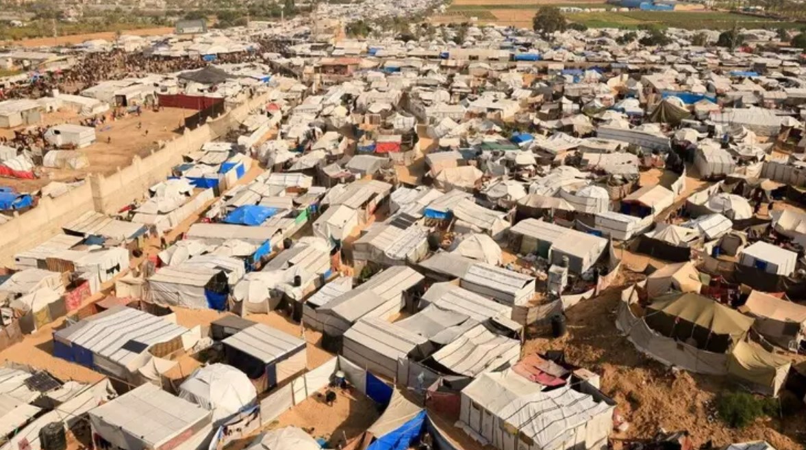 خيام فلسطينيين في المواصي بخان يونس جنوب قطاع غزة