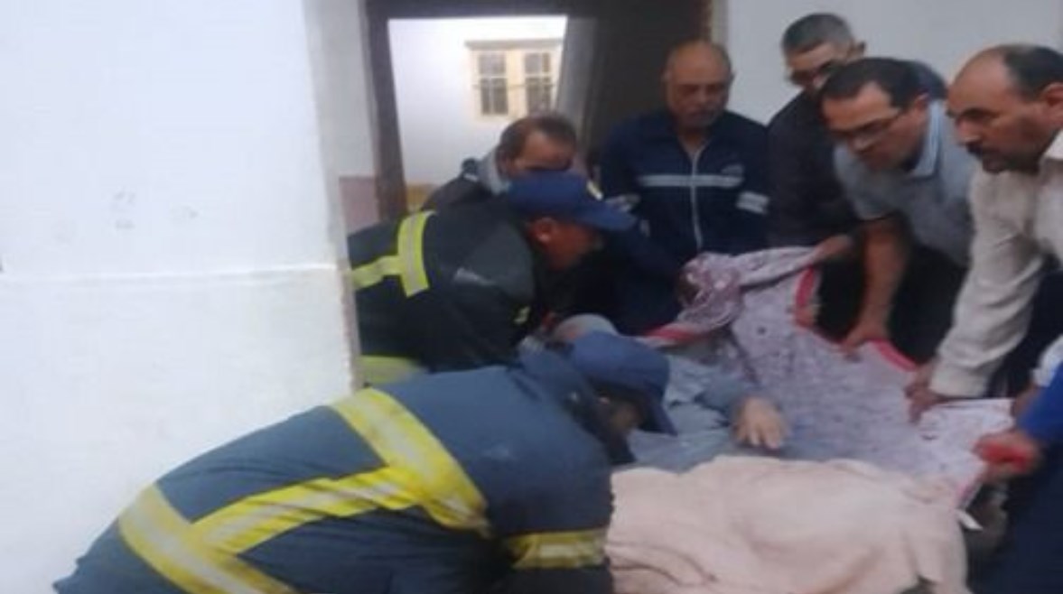 الشرطة تستجيب لطلب نقل سيدة إلى المستشفى