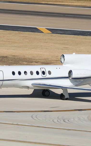 الطائرة فالكون 50