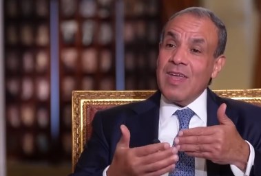 الدكتور بدر عبد العاطي