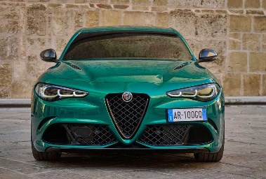 ألفا روميو جوليا 2026 