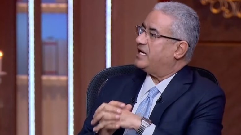 الدكتور عبد الناصر عمر أستاذ الطب النفسي