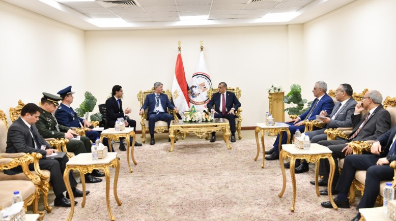جانب من لقاء وزير الإنتاج الحربي وزير الإنتاج الدفاعى بدولة البرازيل