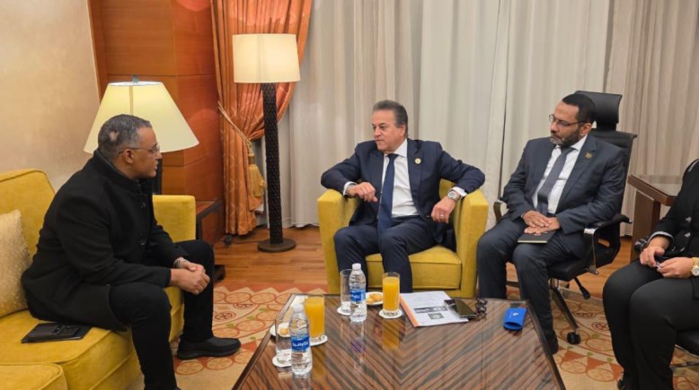 وزير الصحة يلتقي نظيره الموريتاني