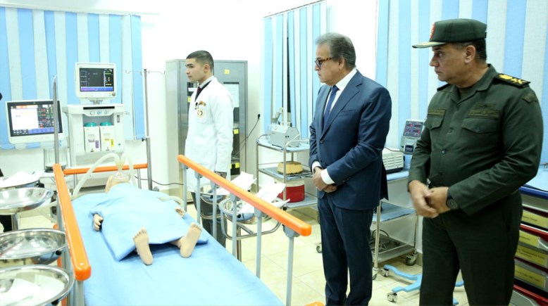 خالد عبدالغفار وزير الصحة