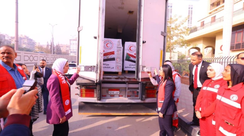 قافلة مساعدات إنسانية لدعم الأشقاء في السودان