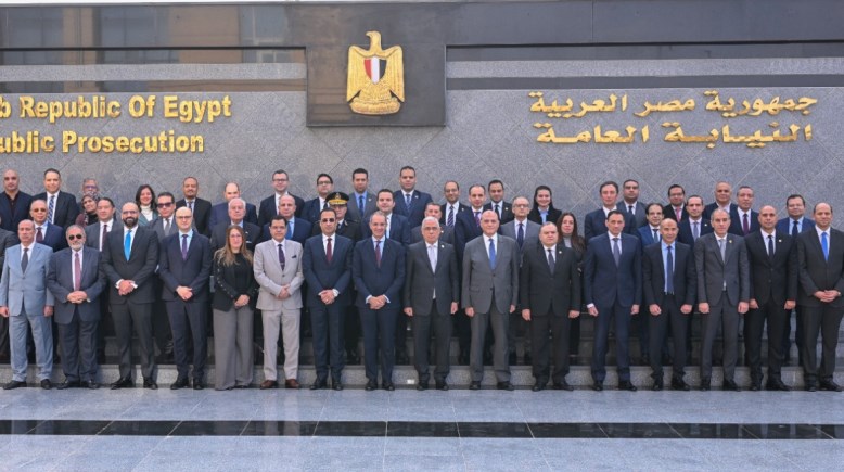 لفيفًا من قيادات الوزارة