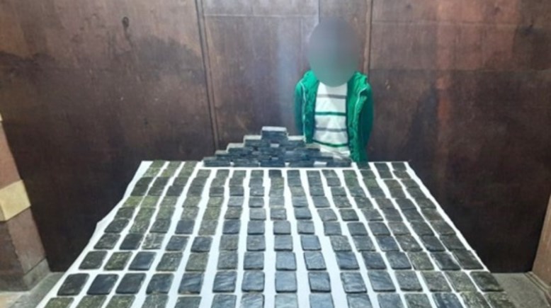 المضبوطات بحوزة عناصر إجرامية في أسوان