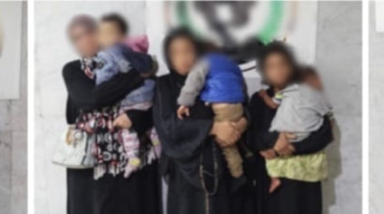 الصغار رفقة أهليهم 