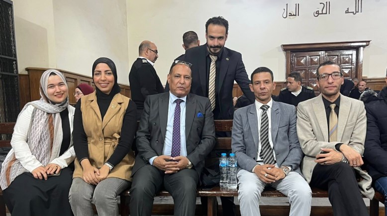 المستشار عمر الأصمعي دفاع المتهم وفريق مكتبه