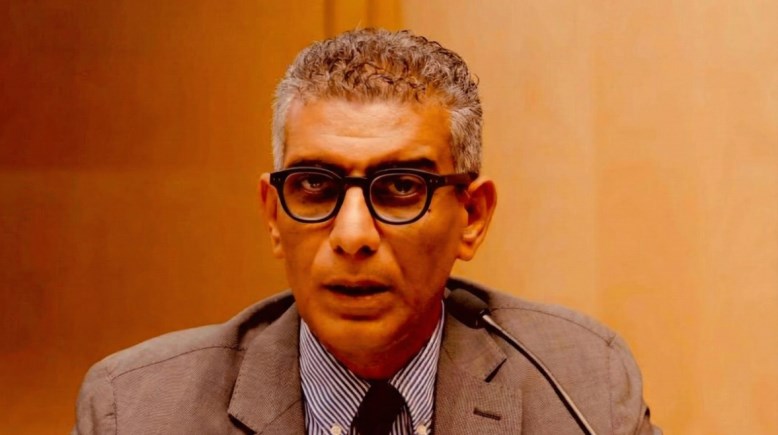 الدكتور أيمن سليمان 