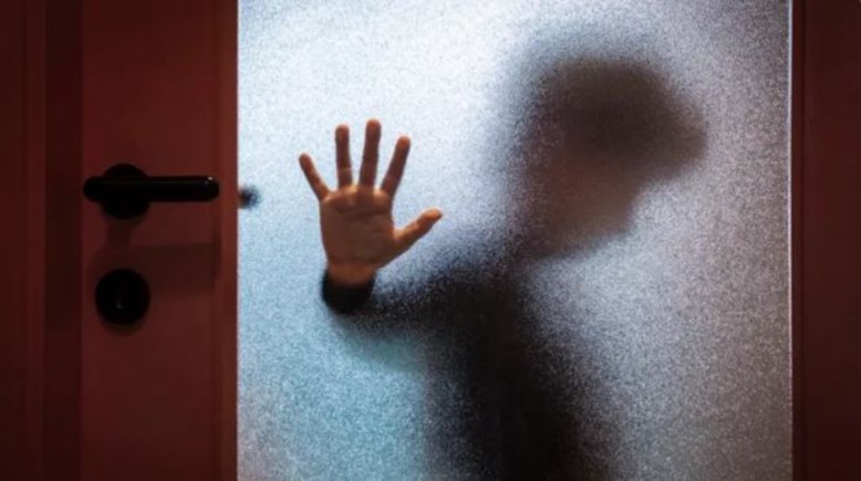 التحــرش بالأطفال في المدارس- تعبيرية