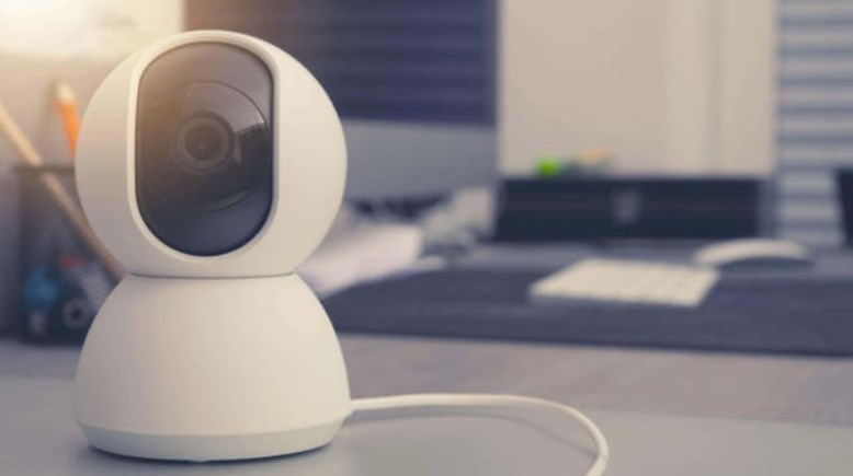 كاميرا مراقبة منزلية