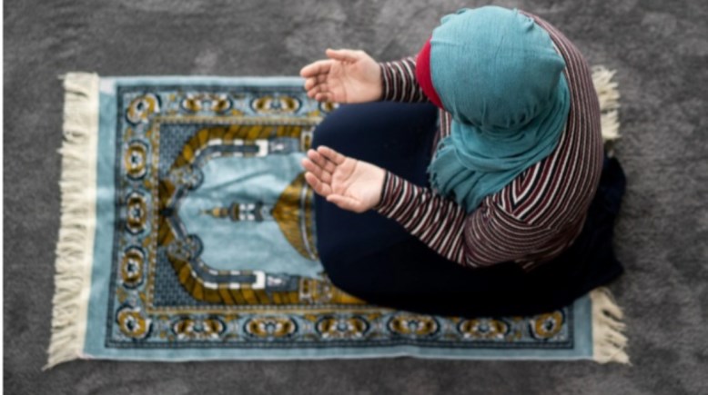 دراسة بريطانية تكشف تأثير حرب غزة وكثرة الظلم في اعتناق الإسلام 